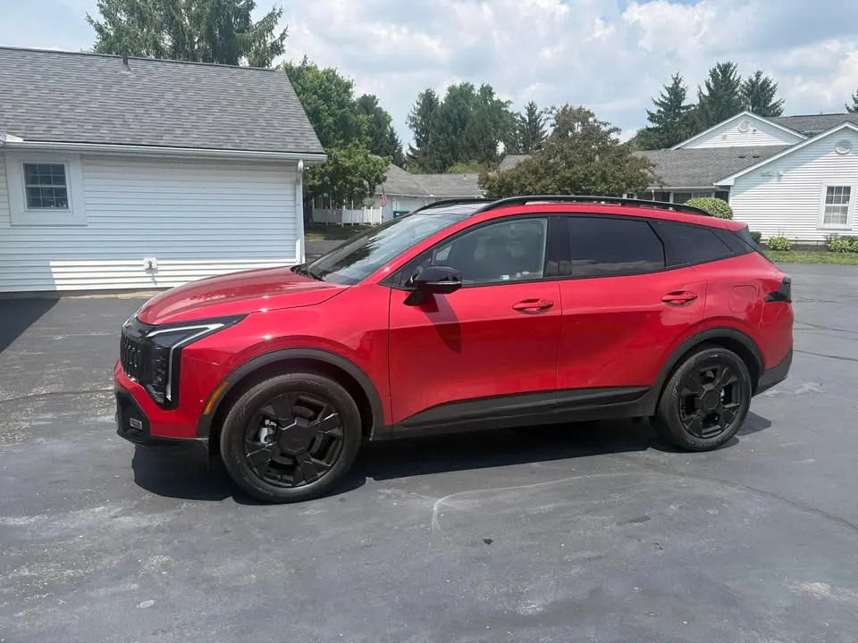 Glossy detailed vehicle finish